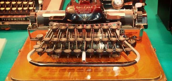 Ancienne machine à écrire